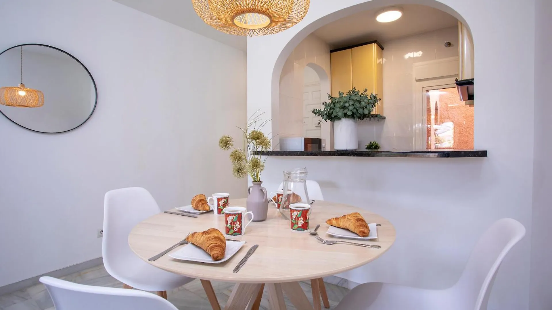 Acogedor Apartamento En Mijas By Renthas 丰希罗拉