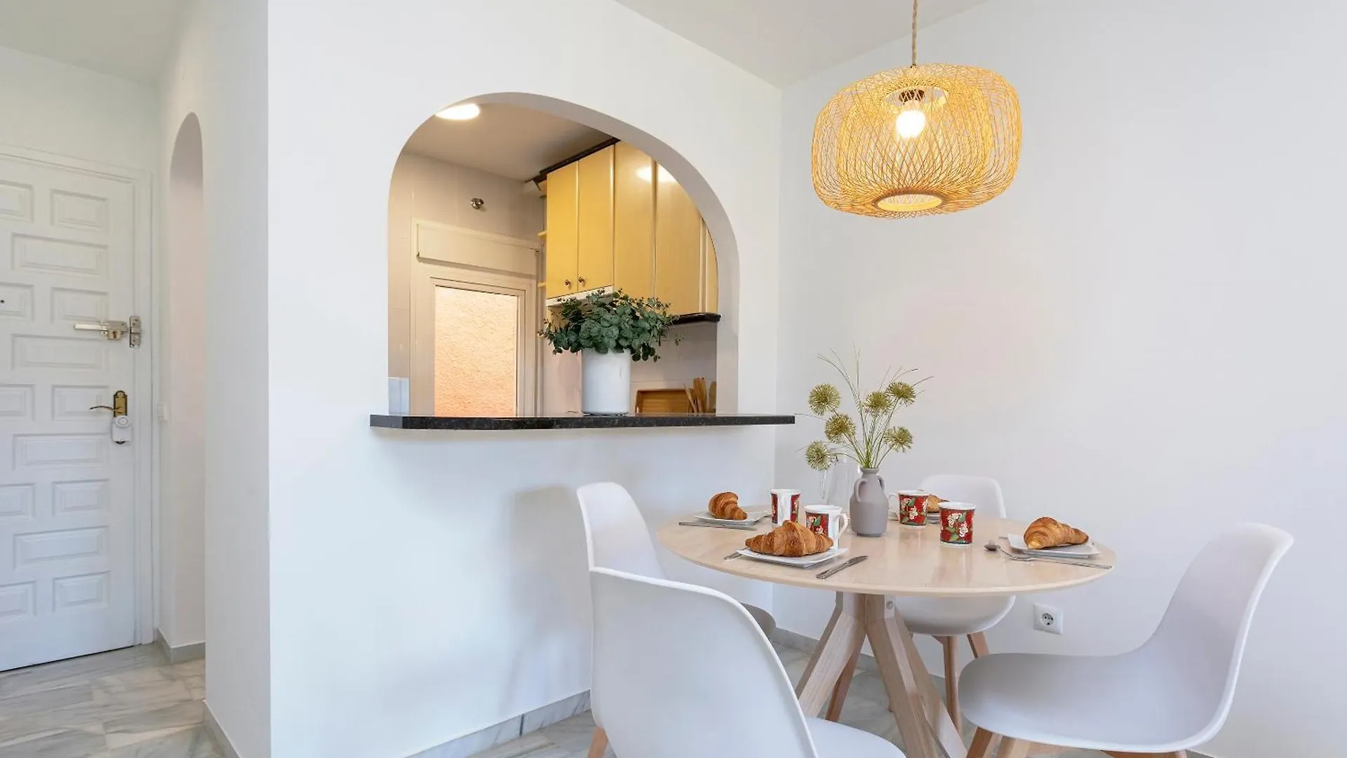 Acogedor Apartamento En Mijas By Renthas 丰希罗拉 0*,